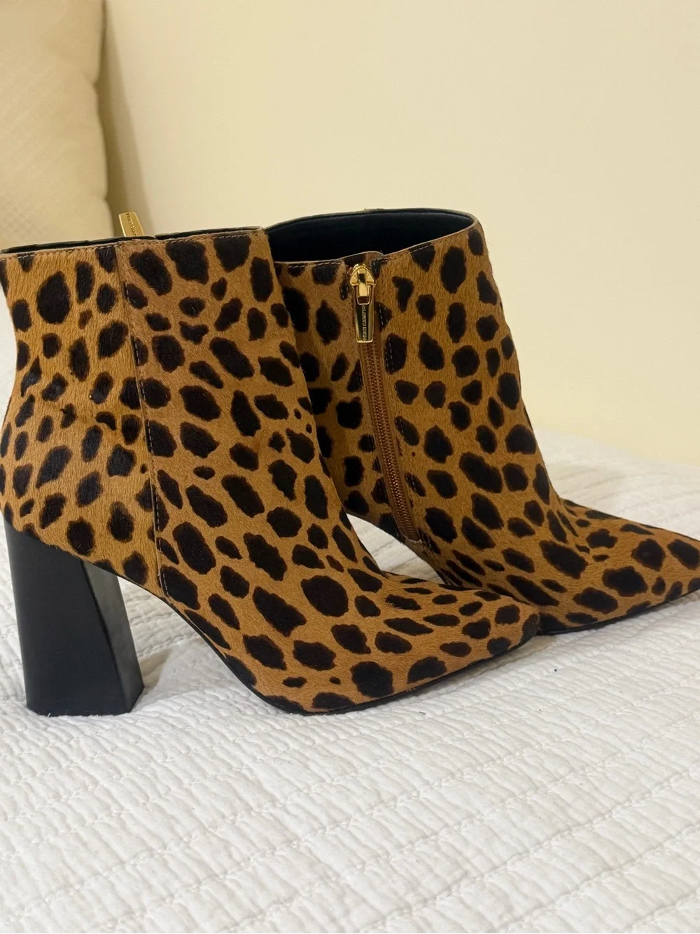 Vince Camuto vince camuto